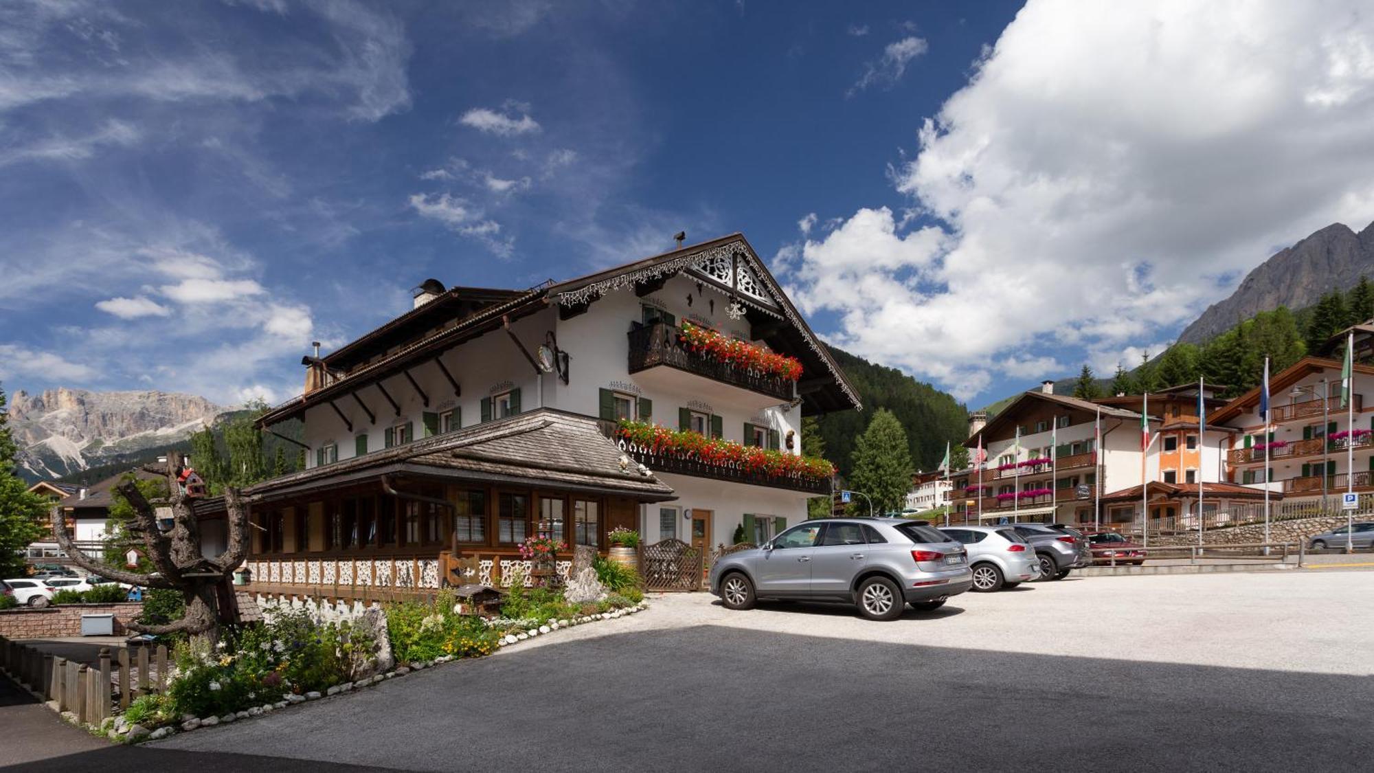 Appartamenti Ladina Campitello di Fassa Extérieur photo