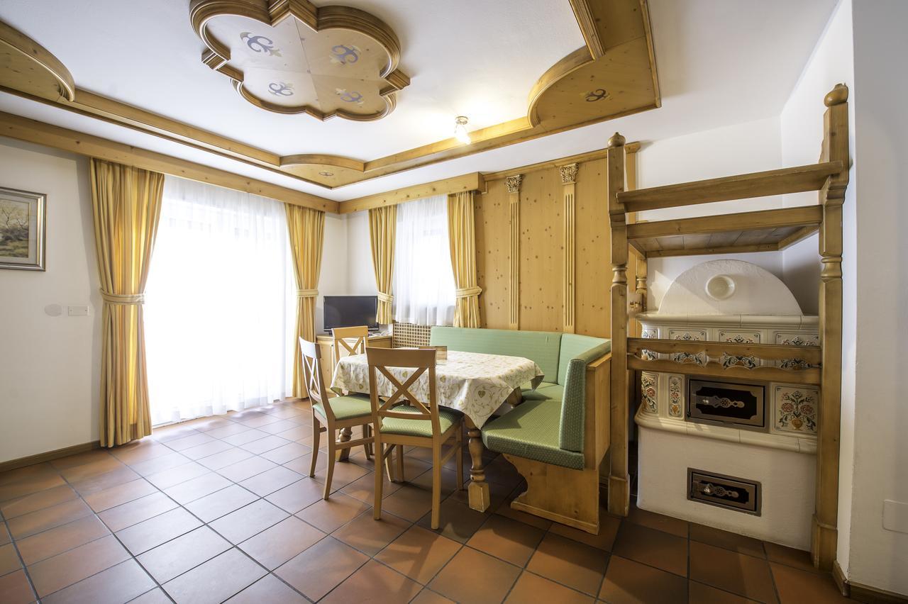 Appartamenti Ladina Campitello di Fassa Extérieur photo