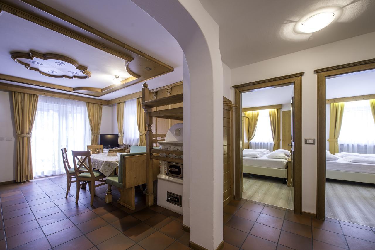 Appartamenti Ladina Campitello di Fassa Extérieur photo