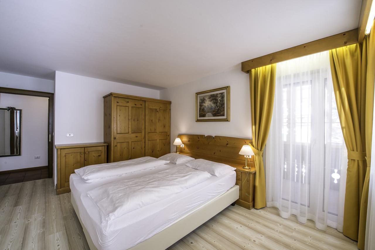 Appartamenti Ladina Campitello di Fassa Extérieur photo