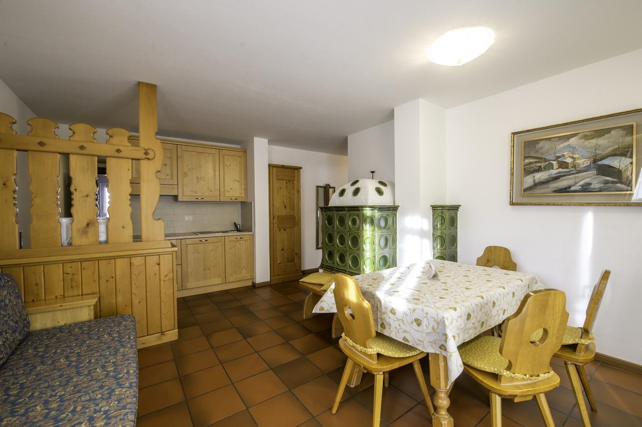 Appartamenti Ladina Campitello di Fassa Extérieur photo