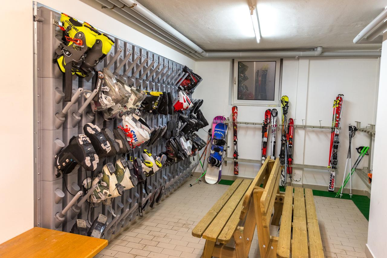 Appartamenti Ladina Campitello di Fassa Extérieur photo