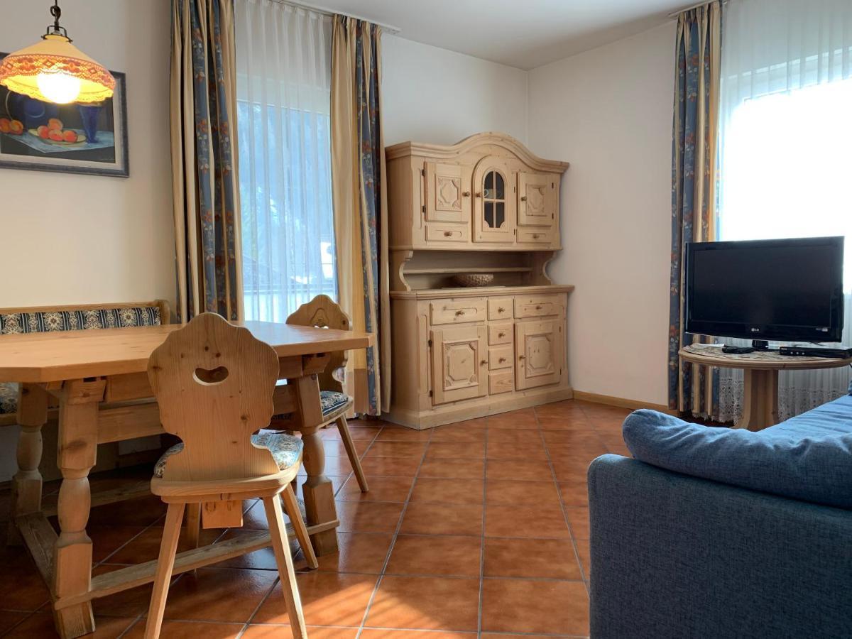 Appartamenti Ladina Campitello di Fassa Extérieur photo