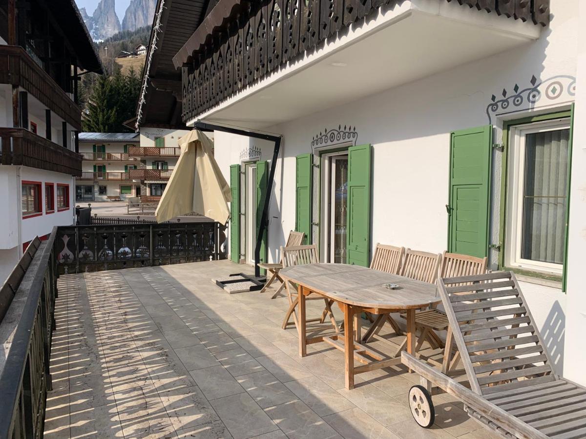 Appartamenti Ladina Campitello di Fassa Extérieur photo
